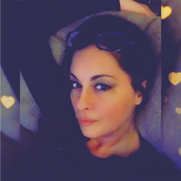 Meet your Posher, Kelly - Picture 1 of 1